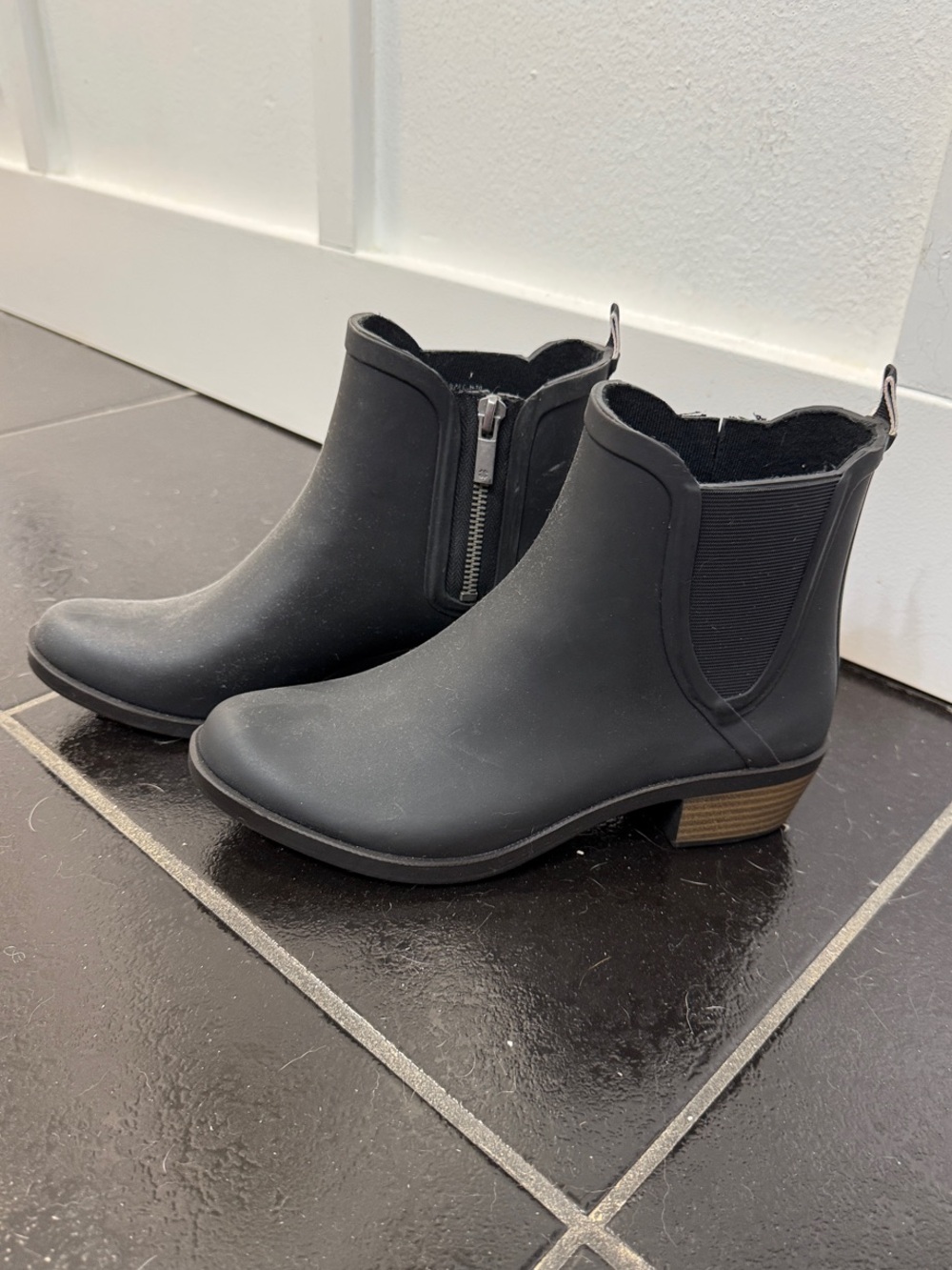 LUCKY BRAND Black Chelsea-Style Ankle Booties with Side Zip